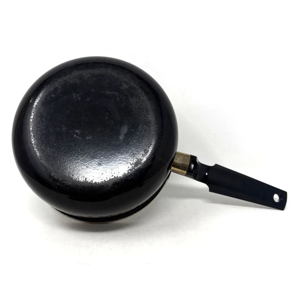 VTG West Bend Le Provencal Enamelware 2 Qt Sauce Pan w/ Lid Brown Spade Mushroom